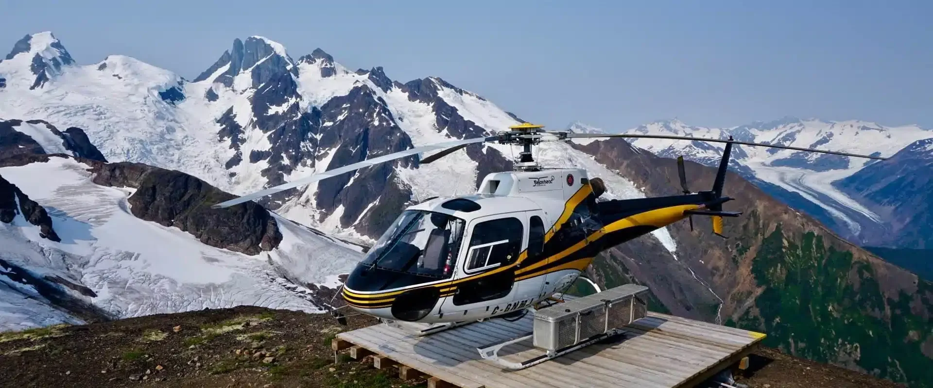 Yellowhead Helicopters mountaintop landing